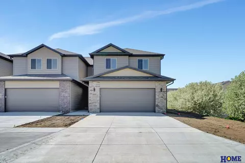 8201 Ventura Pl, Lincoln, NE 68505