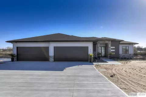 654 Red Tail Ln, Ashland, NE 68003