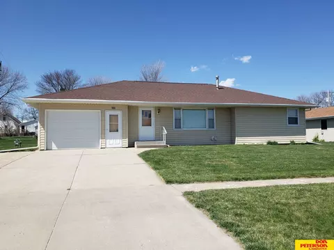309 S Pearl St, Coleridge, NE 68727
