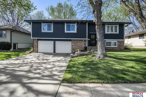 13007 Lillian St, Omaha, NE 68138