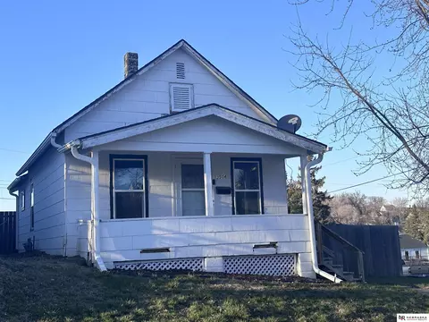3504 X St, Omaha, NE 68104