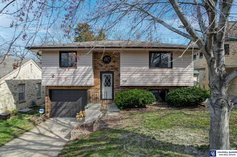 1812 Pawnee St, Lincoln, NE 68502