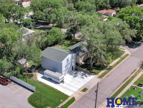 1306 Knox St, Lincoln, NE 68521