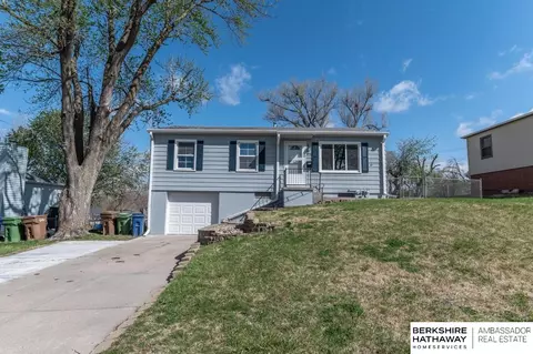 2206 Emiline St, Bellevue, NE 68147