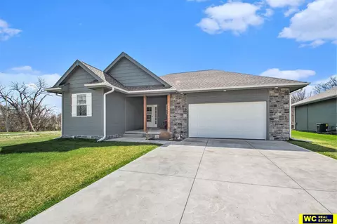 2701 Krejci Blvd, Blair, NE 68008