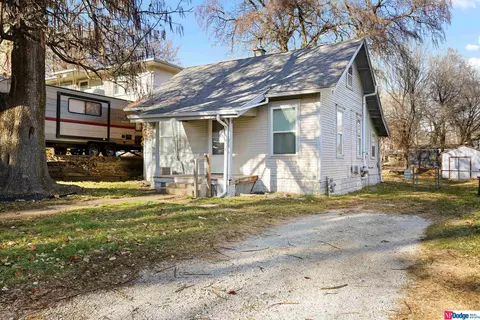4712 Burdette St, Omaha, NE 68104