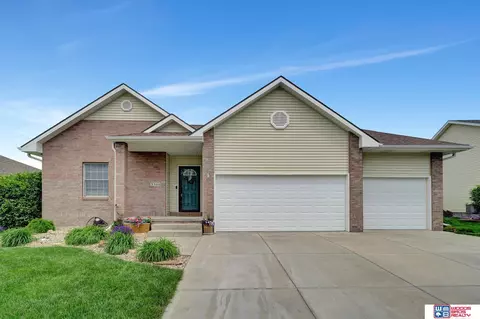 3500 Ohanlon Dr, Lincoln, NE 68516