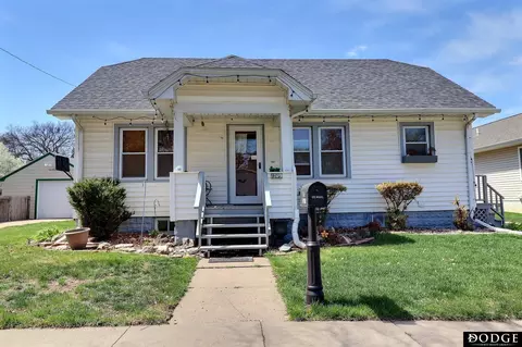 1749 N Maxwell Ave, Fremont, NE 68025