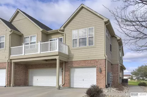14202 Tregaron Ridge Ave #A, Bellevue, NE 68123