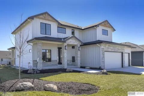 5523 N 208th Ave, Elkhorn, NE 68022