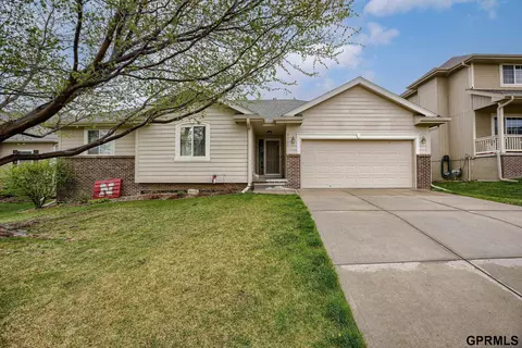 9207 S 171 St, Omaha, NE 68136