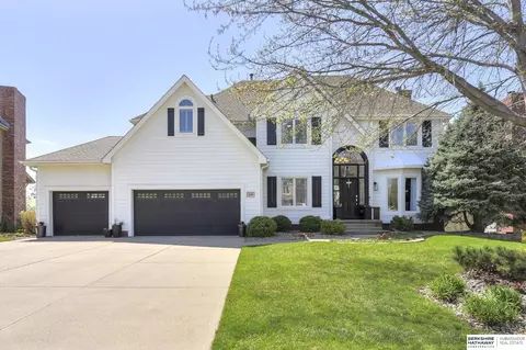 2110 S 183rd Cir, Omaha, NE 68130