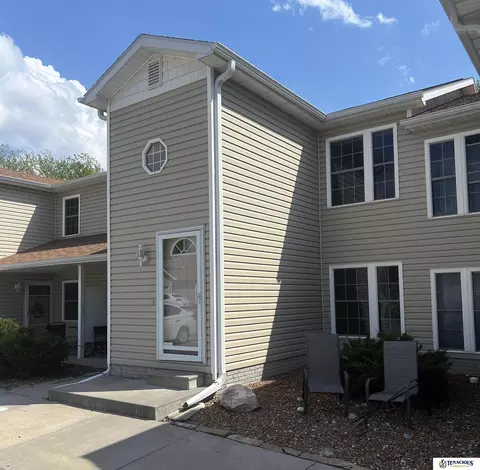 3105 N 70th St #5, Lincoln, NE 68507