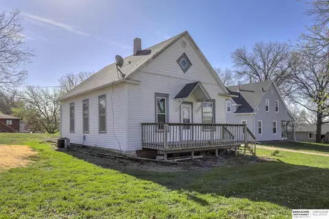 524 S 3rd St, Seward, NE 68434