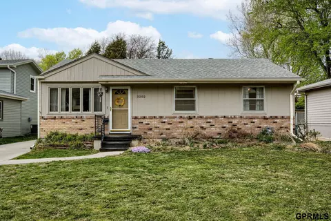 3202 Westgate Rd, Omaha, NE 68124