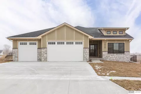 3020 Mulberry Dr, Blair, NE 68008