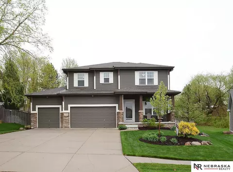 17584 Z St, Omaha, NE 68135