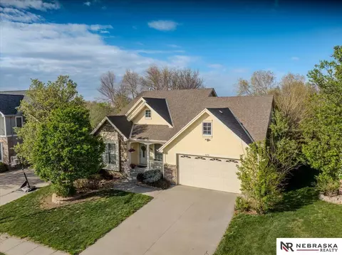 575 S 180th Ave, Elkhorn, NE 68022