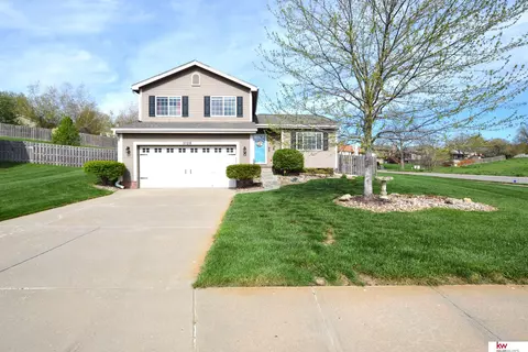 3128 N 150th St, Omaha, NE 68116