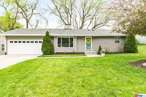 613 S 111 St, Omaha, NE 68154