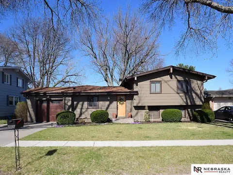1111 N 79th St, Lincoln, NE 68505