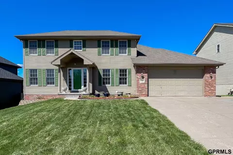 15360 Curtis Ave, Omaha, NE 68116
