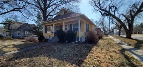 5603 Baldwin Ave, Lincoln, NE 68507