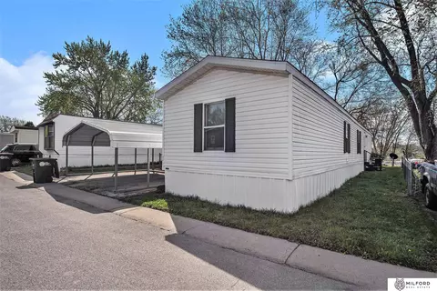 12631 Spaulding Plz #316, Omaha, NE 68164
