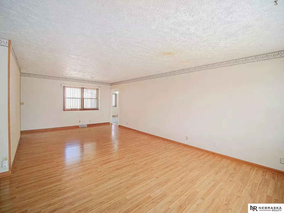  1420 Fairfield St, Lincoln, NE 68521 photo 6