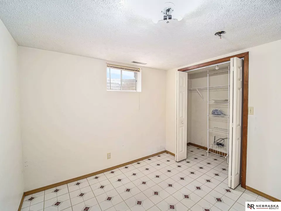  1420 Fairfield St, Lincoln, NE 68521 photo 18