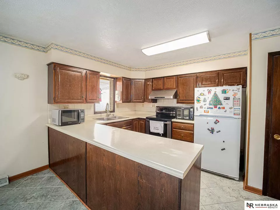  1420 Fairfield St, Lincoln, NE 68521 photo 10