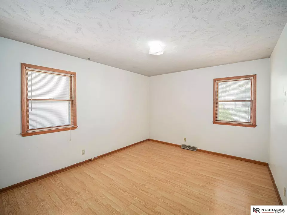  1420 Fairfield St, Lincoln, NE 68521 photo 11
