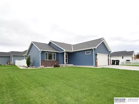 183 Curtis St, Wahoo, NE 68066