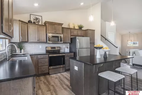 11106 Baker St, Omaha, NE 68142 photo 5