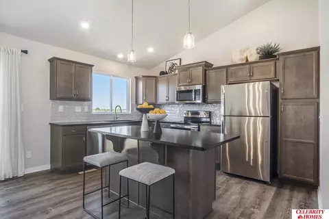 11106 Baker St, Omaha, NE 68142 photo 6