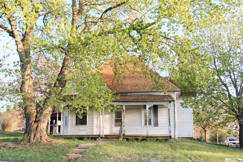 212 W Church St, Cook, NE 68329