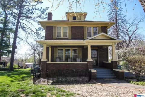 1508 Bellevue Blvd N, Bellevue, NE 68005