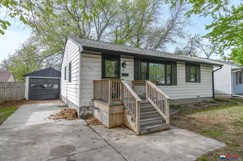 1419 Jefferson St, Beatrice, NE 68310 photo 5