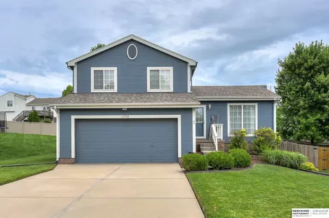 10709 S 19th St, Bellevue, NE 68123