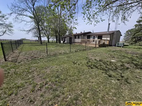 10131 E Lilac Rd, Beatrice, NE 68310 photo 20