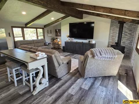 10131 E Lilac Rd, Beatrice, NE 68310 photo 5