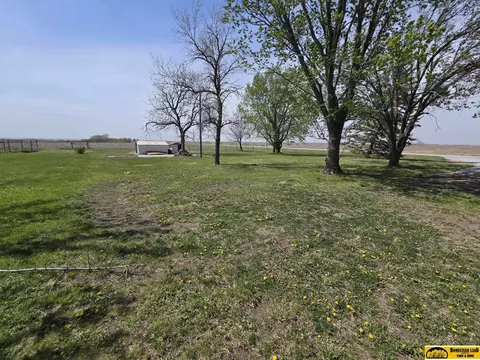 10131 E Lilac Rd, Beatrice, NE 68310 photo 23