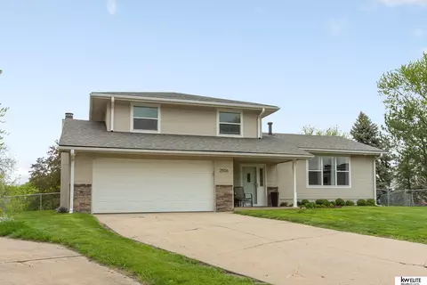 2506 S 163 Cir, Omaha, NE 68130
