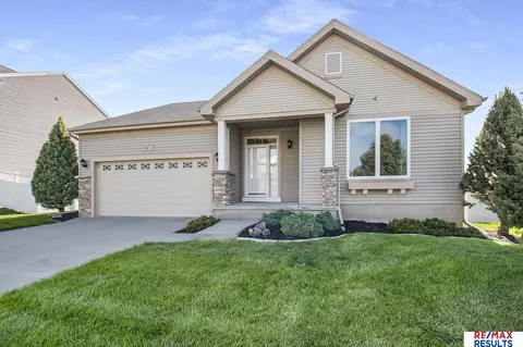 8819 N 156 Ave, Bennington, NE 68007