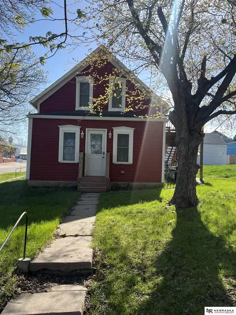 115 N Osborn Ave, Oakland, NE 68045