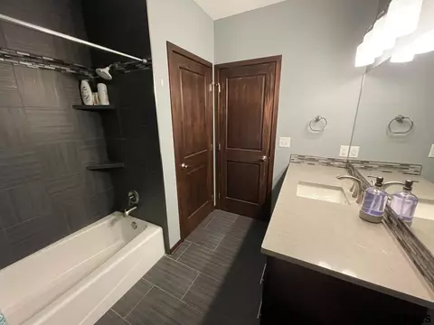 Bath - 2305 Lothrop Lake Cir, Crete, NE 68333 photo 9 of 10