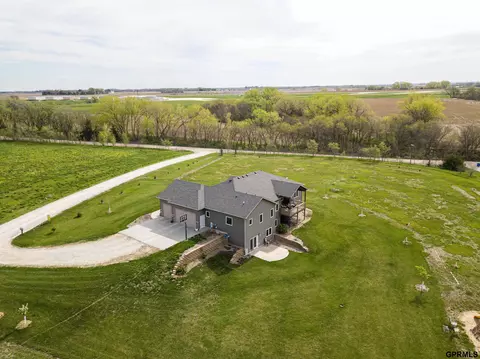 Exterior - 2305 Lothrop Lake Cir, Crete, NE 68333 photo 7 of 12