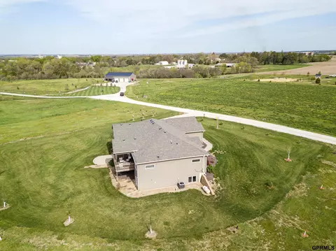 Exterior - 2305 Lothrop Lake Cir, Crete, NE 68333 photo 8 of 12
