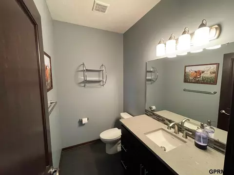 Bath - 2305 Lothrop Lake Cir, Crete, NE 68333 photo 7 of 10
