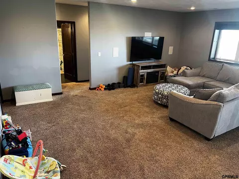 Bedroom - 2305 Lothrop Lake Cir, Crete, NE 68333 photo 9 of 13